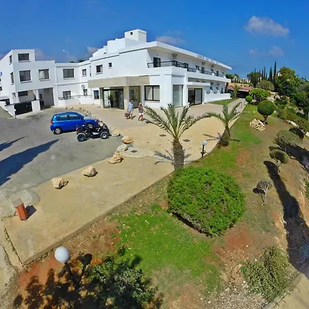 Hotel apartamentowy Konnos Bay 3*