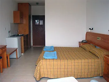 Konnos Bay Aparthotel