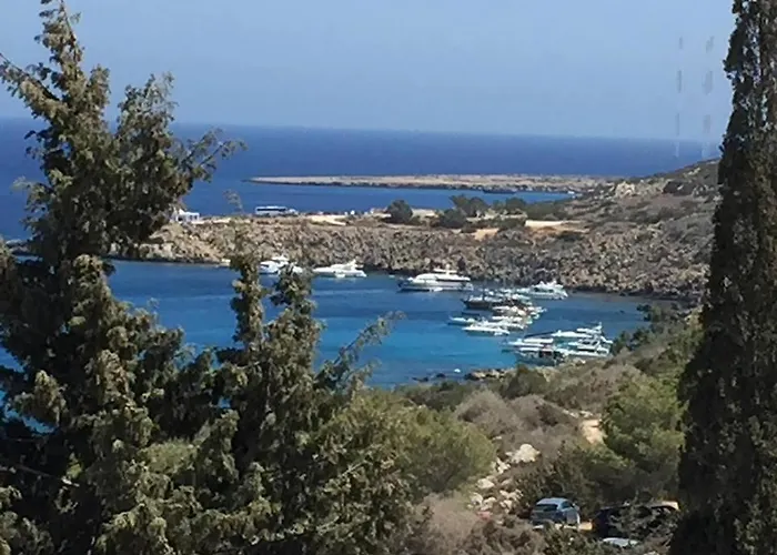 Aparthotel Konnos Bay 3*