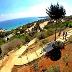 Konnos Bay Aparthotel 3*
