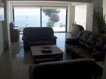 Konnos Bay 3*